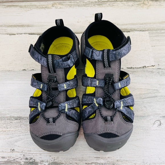 Keen Seacamp II CNX Big Boys Water Sandals Size 6 Slip On Washable In Gray NWOT - Picture 4 of 11